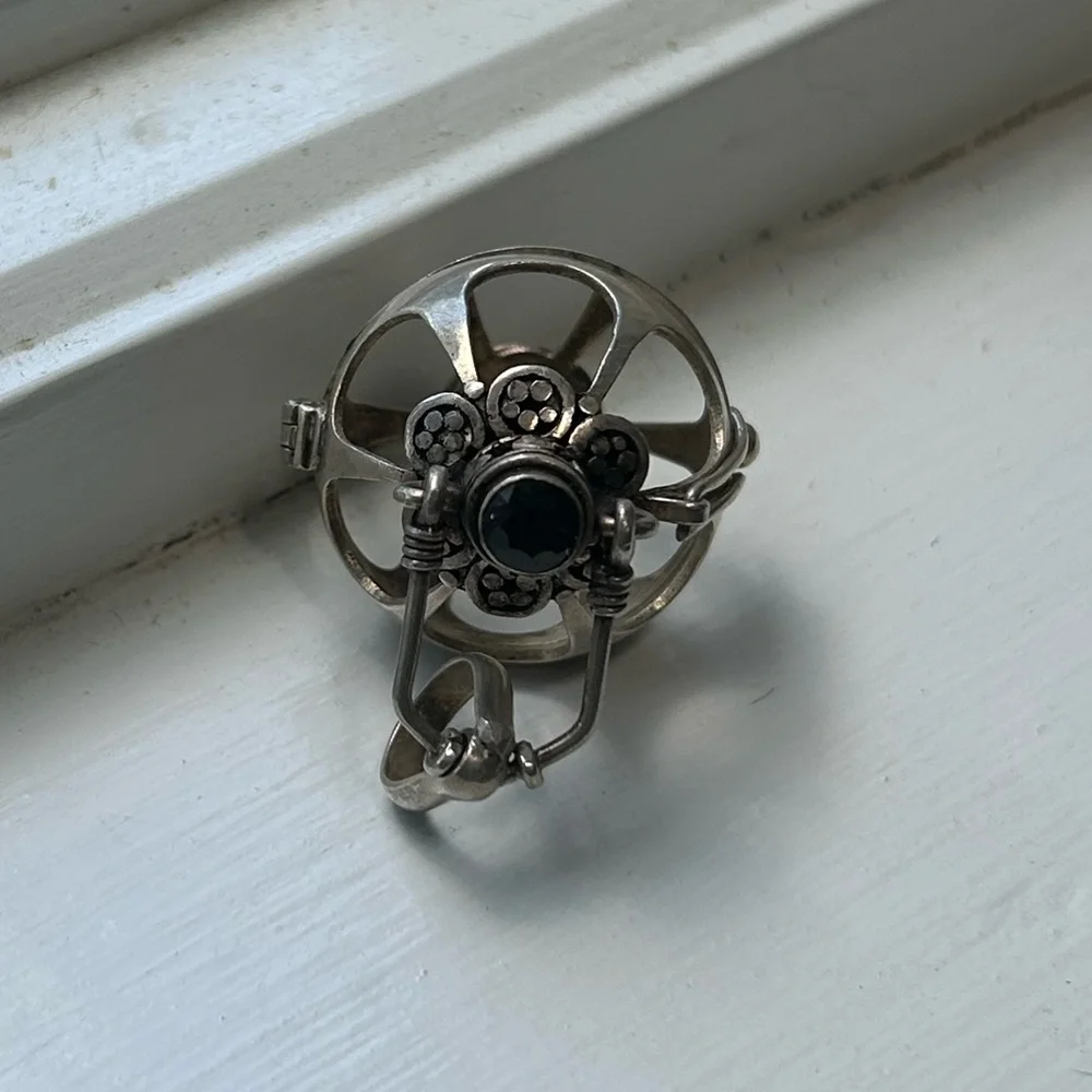 Sterling silver angel caller cage pendant - Picture 3 of 5